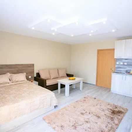 студиа криси Διαμέρισμα Σαντάνσκι