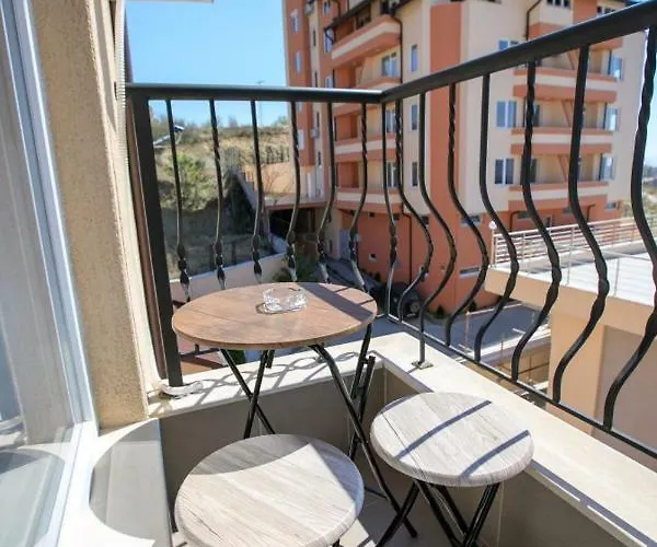 студиа криси * Sandanski