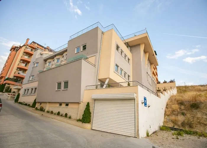 студиа криси * Sandanski